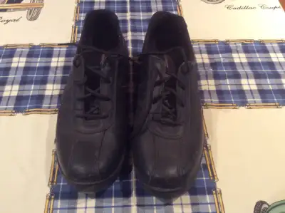 soulier de travail, View more