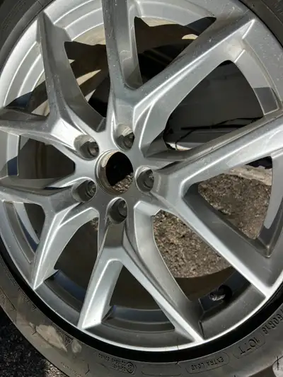 235/60/R18 Winter tires with rims and sensors. Were on a 2021 Volvo SC60. 50+% tread left on tires....