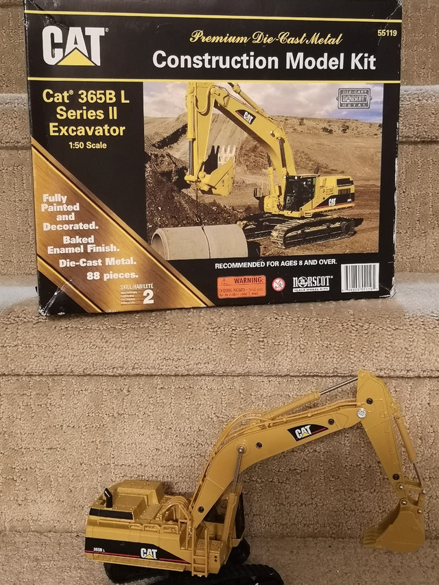 Brand New Norscot CAT 365B L Series 2 1:50th Scale Excavator in Arts & Collectibles in Cambridge - Image 4