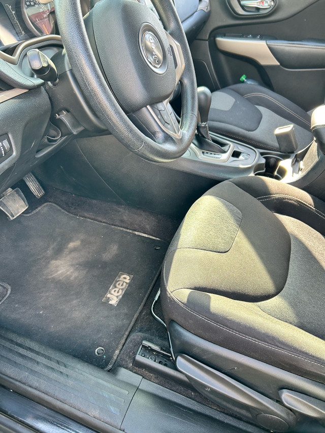 2017 Jeep Cherokee sport  in Cars & Trucks in Red Deer - Image 4