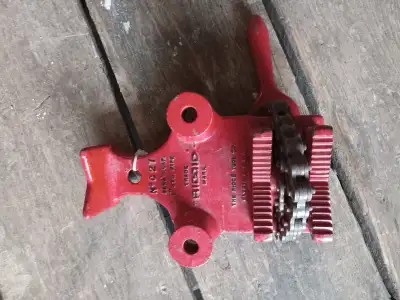 Ridgid No 027 chain pipe vise, View more