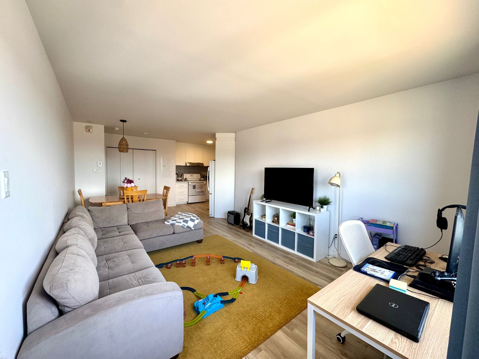 Appartement 4 1/2 TOUT INCLUS -  AOÛT GRATUIT — photo 1