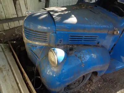 A non-rusty one ton truck [a stske truck, flat deck out of factory} Has no rust with 94,000 miles on...