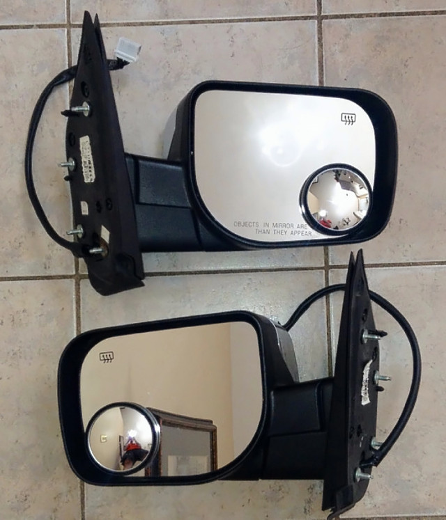 Nissan 2004 to 2007 Heated RH and LH Exterior Auto Mirrors in Other Parts & Accessories in London
