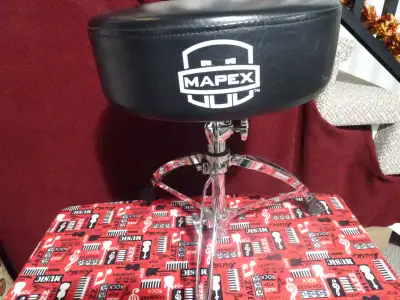 Mapex Round Top Drum Throne - Double-braced Legs Round Top Drum Throne with 4" x 14" Seat Height Adj...