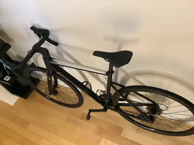 velo de route in Road in Longueuil / South Shore - Image 3