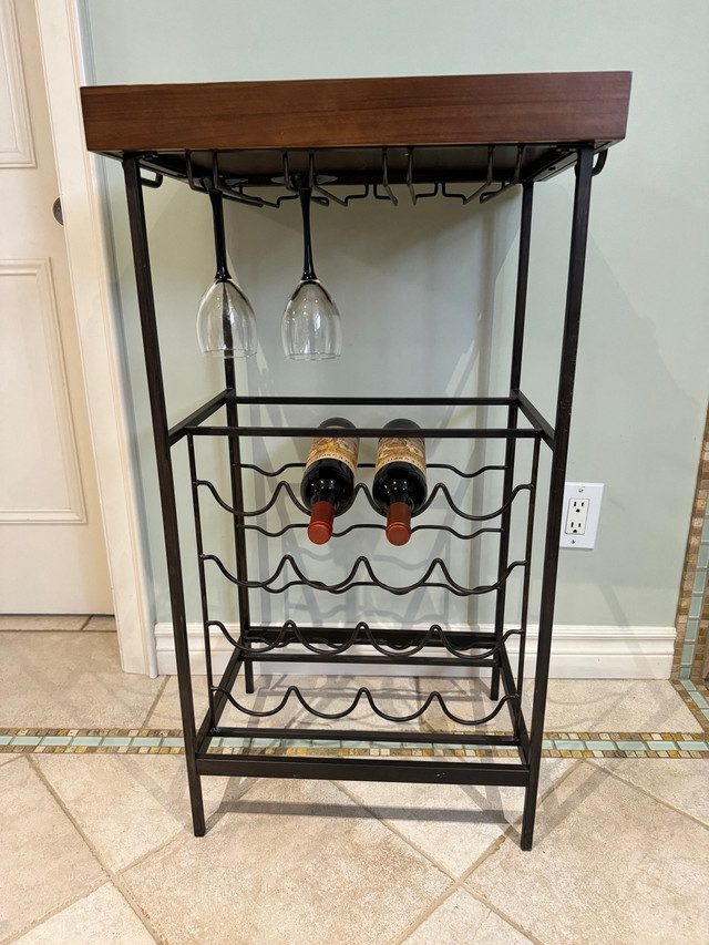 Iron and glass bar cart  in Hutches & Display Cabinets in Mississauga / Peel Region - Image 4