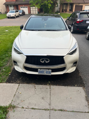 2017 Infiniti QX30 Sport models body 
