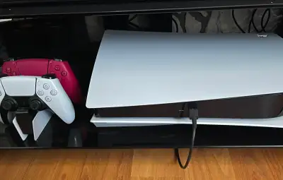 PS5 Disc Edition – Great condition, Complete Box, View more