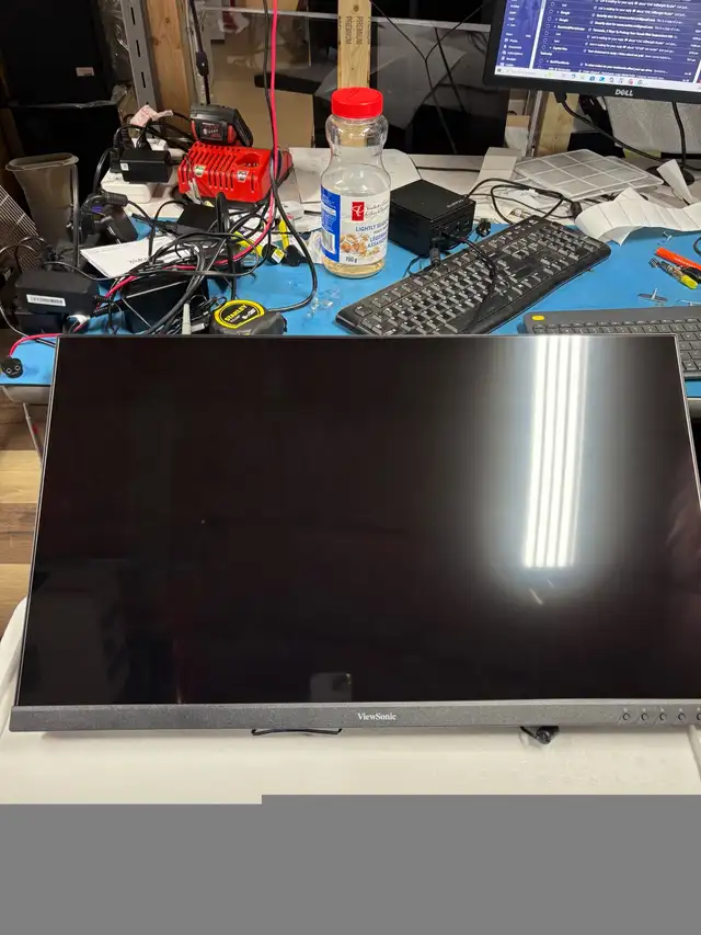 ViewSonic VA3209M 32" LED Monitor in Monitors in Cambridge - Image 3