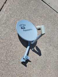 Bell Single LNB Satellite Dish