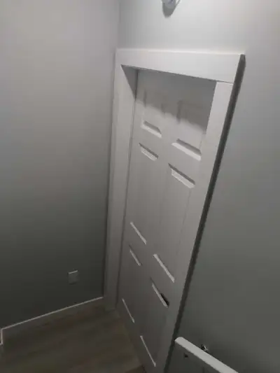 Welcome to this spacious 1 bedroom legal basement suite located in the desirable community of Citysc...