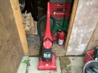  Vacuum cleaner