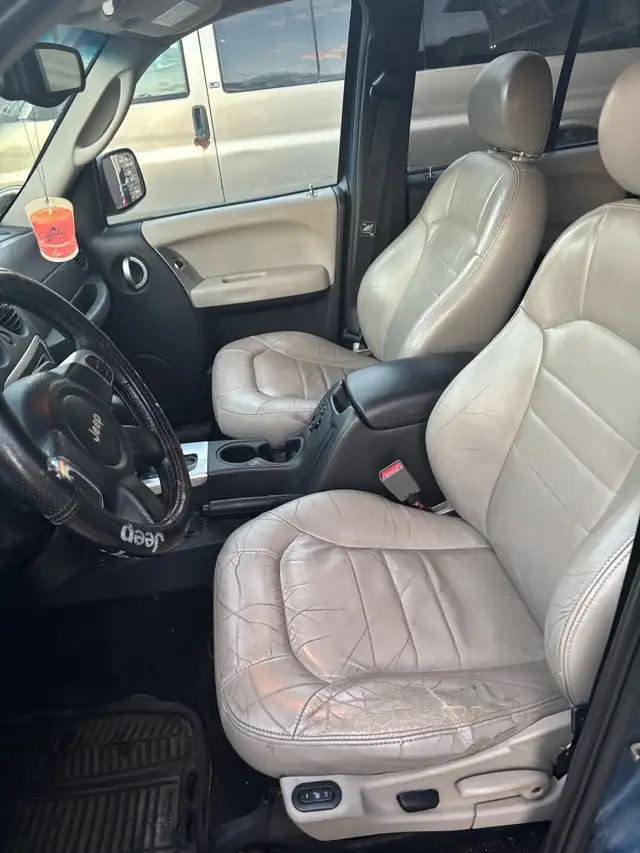 Jeep liberty 511728306996520969