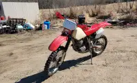 XR250 dirtbike
