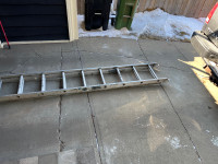 Extension ladder 22 ft