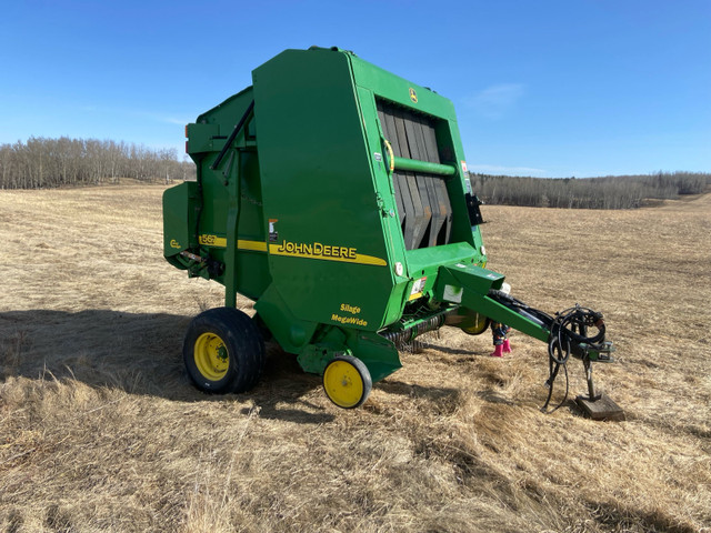 John Deere 567 baler silage special with net wrap in Other in Edmonton - Image 2