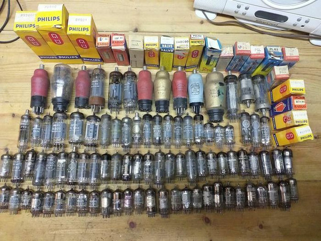GRAB BAGS OF ASSORTED VINTAGE AUDIO + RADIO VACUUM TUBES in Other in City of Toronto - Image 4