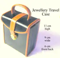 Jewellery travel case, leather finish, hardcover separate spaces
