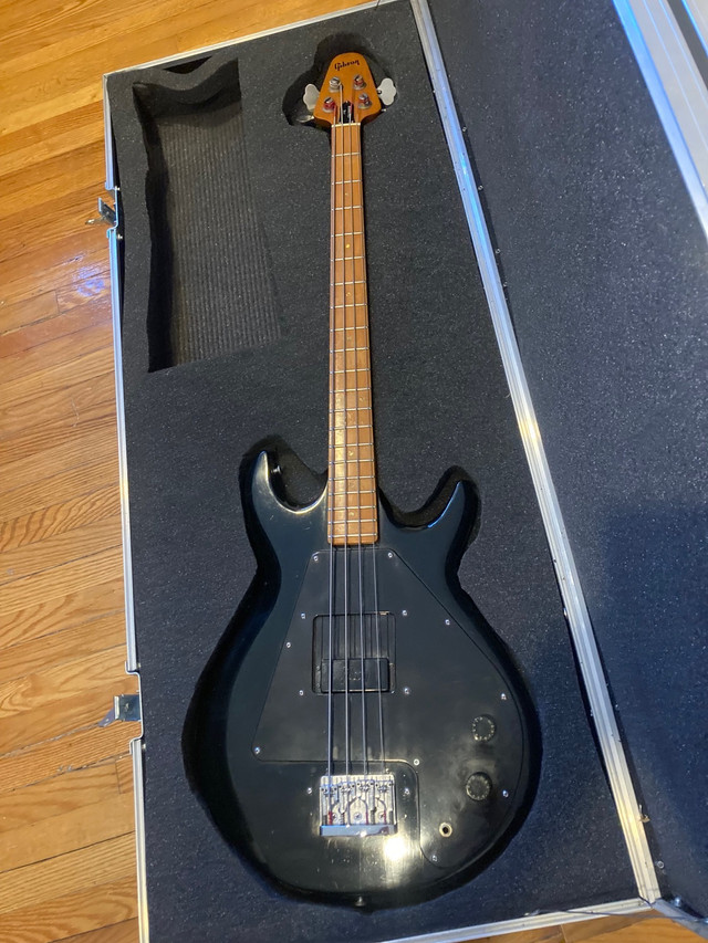 1976 Gibson Grabber with flight case in Guitars in City of Toronto