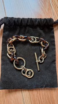 Michael Kors logo toggle bracelet 