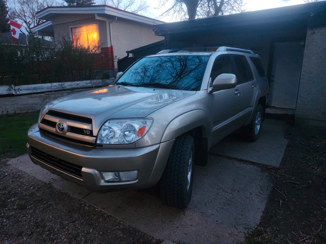 2004 V8 4Runner For Trade in Cars & Trucks in Lethbridge