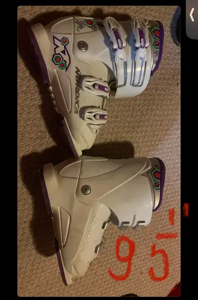 Ski boots - 2 pairs, View more