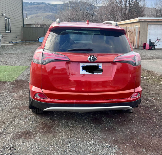 Toyota RAV4 XLE 2016 in Cars & Trucks in Kamloops - Image 3