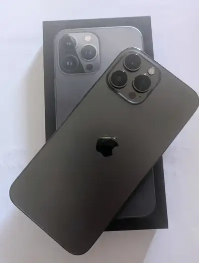 Like New iPhone 13 Pro Max 256 GB Graphite 89% Battery Health, View more