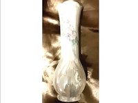 Porcelain flower vase real pearl finish, New, made in Taiwan