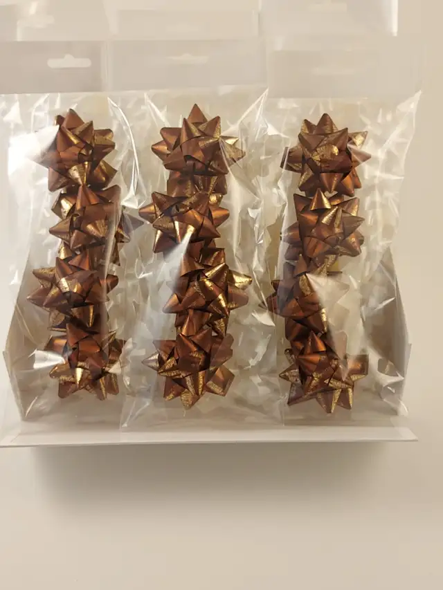 Self-Stick bows62863738290563122