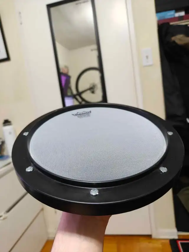 Remo Silent Stroke Drum Practice Pad in Drums & Percussion in City of Toronto - Image 3