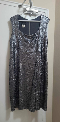 Gorgeous Silver Sequin Dress size 16-18