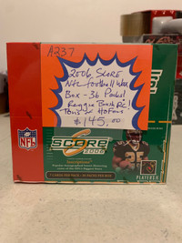 2006 SCORE NFL Football Wax Box RARE Cards Sealed Showcase 304