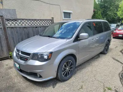 2018 Grand Caravan GT with 261406 km. Auto climate control. Heated steering wheel. Power side doors....