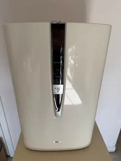 Sharp Air Purifier & Humidifier - Model KC-860U, View more