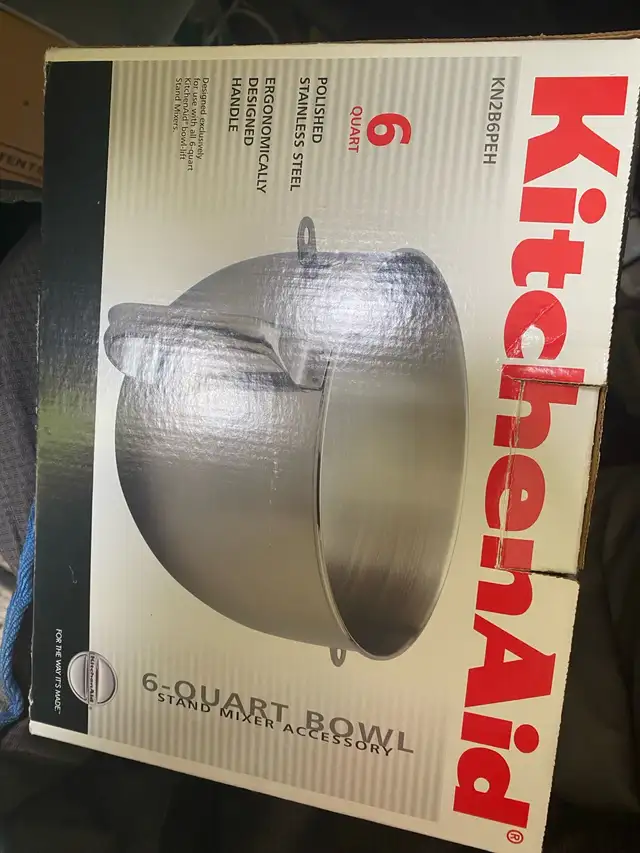 KitchenAid 6 Quart Stand Mixer Bowl in Processors, Blenders & Juicers in Oshawa / Durham Region - Image 3