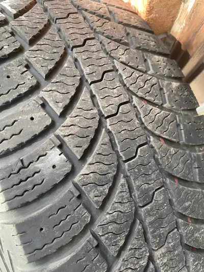 Selling four winter tires on steel rims 245/70/R17 114 T Came off a 2017 Chevy Traverse There’s prob...
