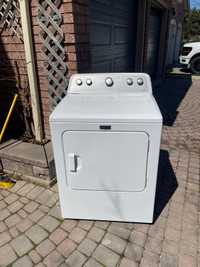 Like new 2021 Maytag dryer can DELIVER