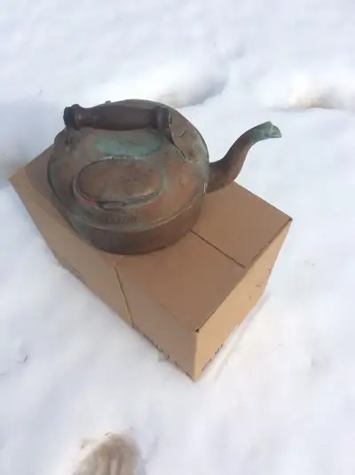 McCLARY’S MODEL ANTIQUE COPPER TEA KETTLE, 1903....$125...., WICKER PICNIC BASKETS FROM 1950'S AT $9...