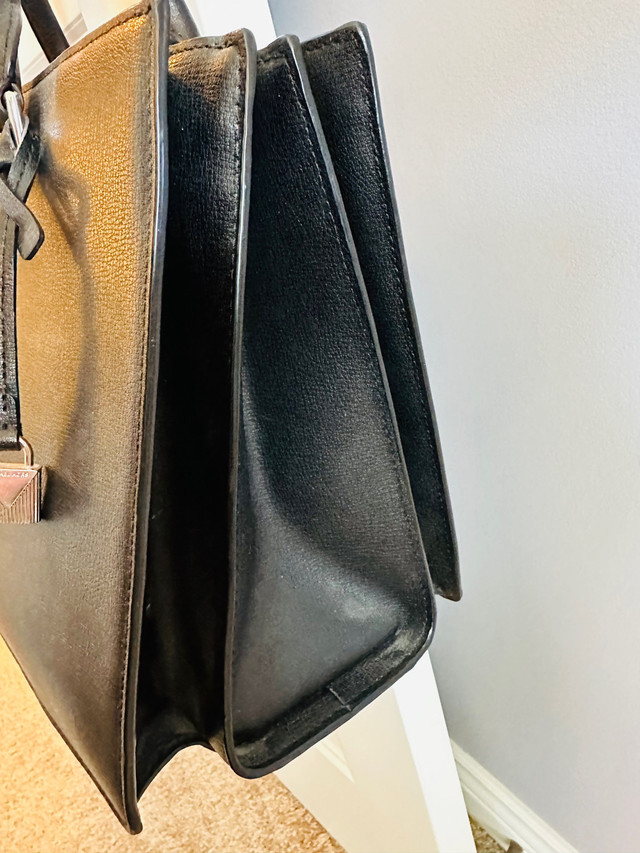 Michael Kors accordion satchel in Women's - Bags & Wallets in Medicine Hat - Image 4