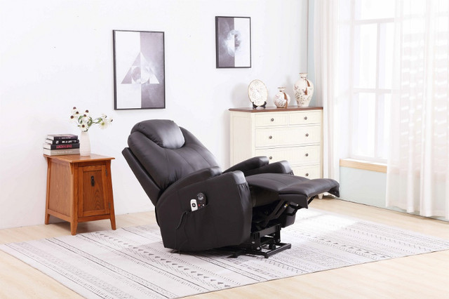 Lift Chair with heat and massage $750 + no tax. 1 yr warranty in Health & Special Needs in Oshawa / Durham Region - Image 3