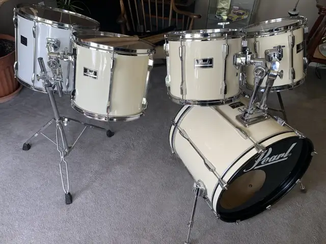Pearl Export Drum Set in Drums & Percussion in Chatham-Kent - Image 2