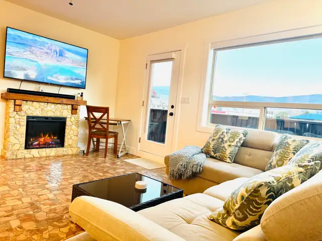 2Brm Furnished w/Utilities Private Courtyard  in Long Term Rentals in Kelowna - Image 5