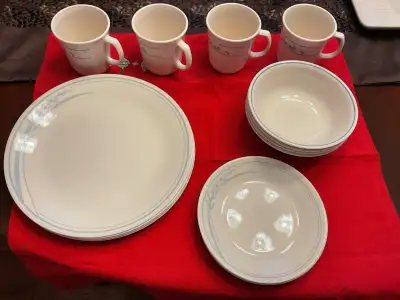 16PC CORELLE BLUE LILY DINNERWARE SET, View more