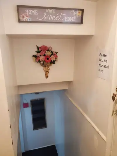Room for rent near northern college at pures Toronto