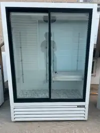 General Refrigeration INC Double Sliding Door Refrigerator