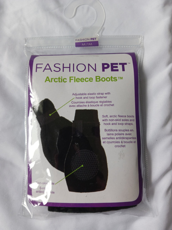 Bottes pour chien Fashion Pet Arctic Fleece Boots (Medium) Neuf! dans Accessoires  à Laval/Rive Nord