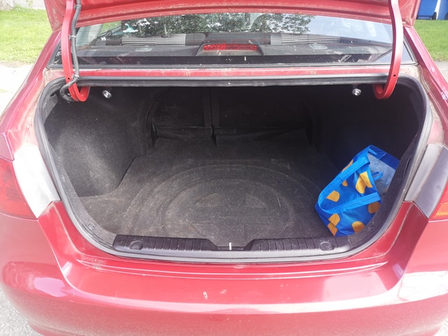 Hyundai Elantra 2010 (Automatique) — photo 4