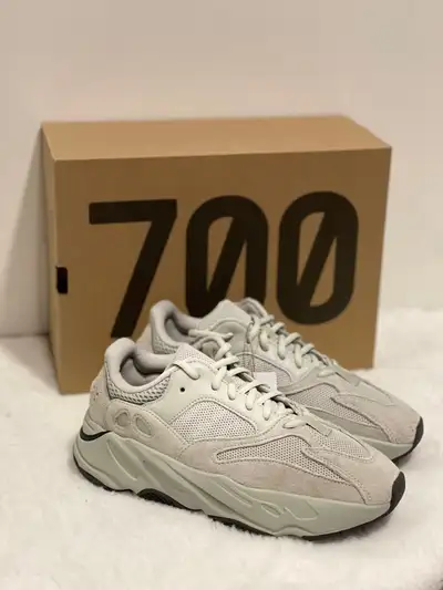 DS Yeezy 700 Salt, View more